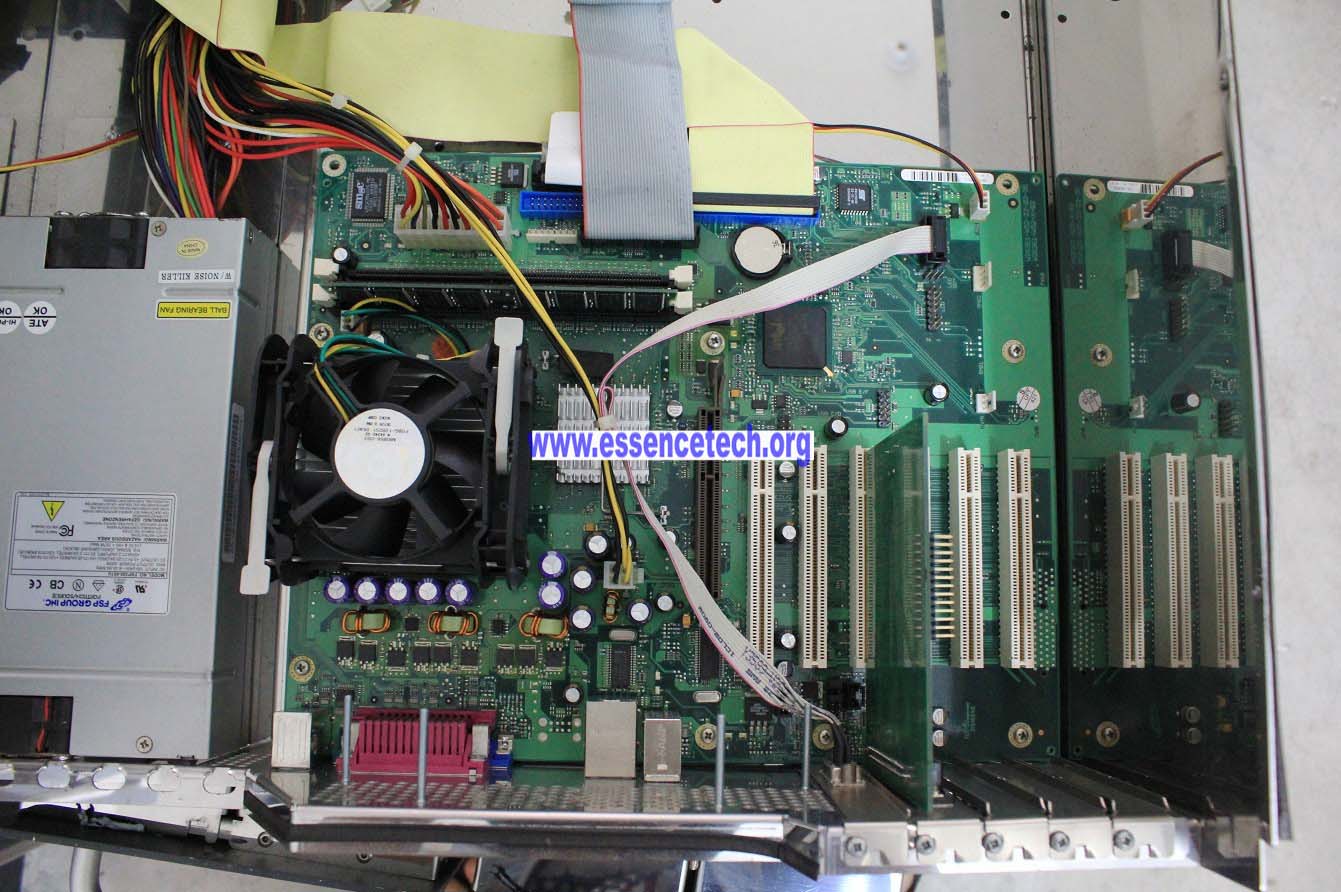 Fujitsu Siemens IL40 W26361-W52-Z2-03-36 D1527-A21